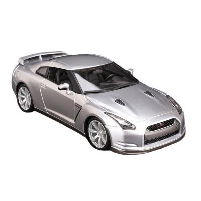 China Toy Burago's 118 alloy model car speed and passion simulation car die-cast ornaments measure Nissan GTR for sale