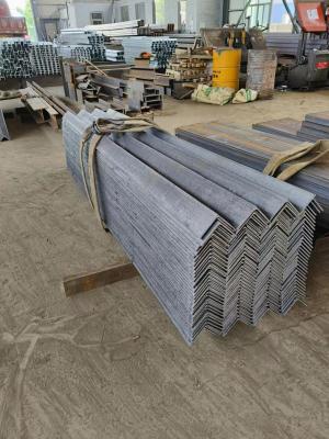 China Lintel de ângulo de aço galvanizado Melhor material de construção para garantir a integridade estrutural e segurança à venda