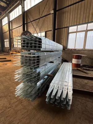 China Linhas de ângulo de aço galvanizado combinação perfeita de resistência durabilidade e acessibilidade à venda