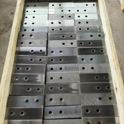 China Customizable Thickness And Width Slotted Metal Flat Bar For Durable Building Materials for sale