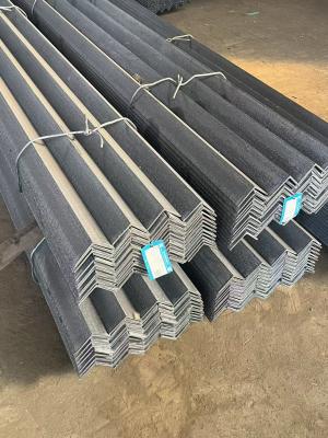 China Lintels de ângulo de aço duráveis para estruturas resistentes à venda