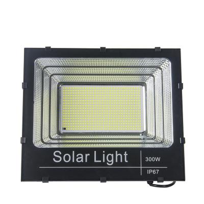 China Outdoor Waterproof LANDSCAPE 100W 150W 200W 300W LED Solar Flood Light with Remote Control /Solar Panel for sale