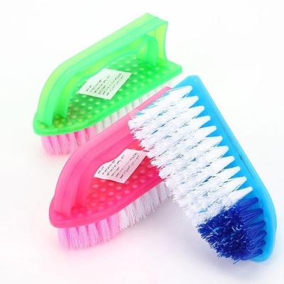 China HQ8138 Sustainable Iron Shape Assorted Colors Plastic Laundry Clean Brush For Clothes Washing for sale