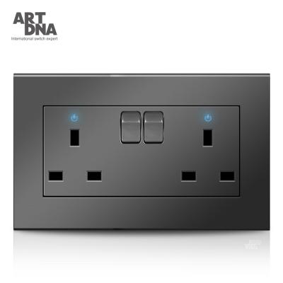 China Residential / General Purpose 3*6 British Metal Panel UK Standard Twin Wall 250v 13A Switched Socket for sale