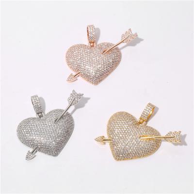 China Hiphop 2022 Elegant Zircon Arrow Charm Heart Hip Hop Jewelry Wearing Pendant for sale