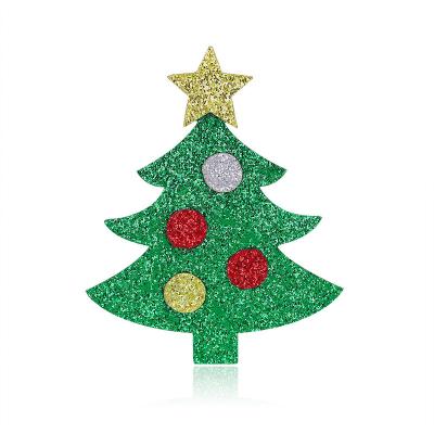 China Christmas Brooche 2020 Latest Clothing Accessories Merry Christmas Tree Brooches for sale