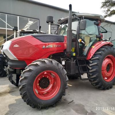 China Building Material Shops Agricultural Machinery Diesel Tractor 4WD 180HP Th1804 Yto Tractors for sale