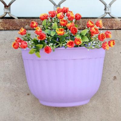 China CLASSIC Thicken Environmentally Friendly Wall Hanging Flower Pot Indoor And Outdoor Plastic Hanging Flower Pot for sale