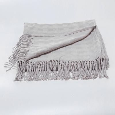 China PORTABLE Super Soft Yarn Tassel Blanket Faux Fur Throw Blanket Style Your Home Suitable For Use On The Couch Or Bed, A Chair Or In for sale