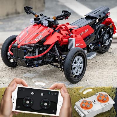 China DIY TOY MOLD KING 23010 RC High Tech Racing Car 853pcs Set APP Control Bomber Motorcycle Toys Building Blocks Bricks for sale