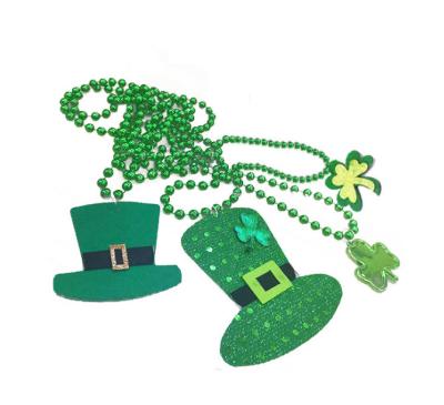 China Hot Sale PESENAR Irish Clover Bead Necklace Plastic Irish Happy Day Necklace St Patricks Day Beads Set for Parties for sale