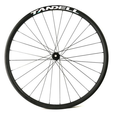 China Mountain Bikes 240 29er Carbon MTB Wheelset 33mm Width Disc Brake Hub Tubeless Carbon Wheelset for sale