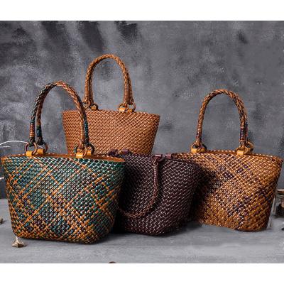 China Fashion New Fashion Beach Real Woven Cowhide Top Handle Tote Woven Genuine Leather Shoulder Bag For Women for sale