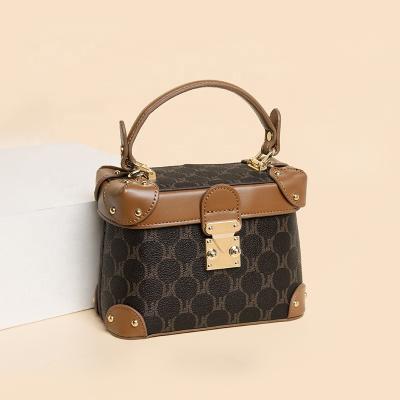 China Fashionable High Quality Small Square Lady Bags Shoulder Bag Luxury Mini Crossbody Bag Handbag for sale