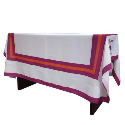 China Waterproof wholesale tablecloth woven jacquard polyester tablecloth for sales promotion for sale