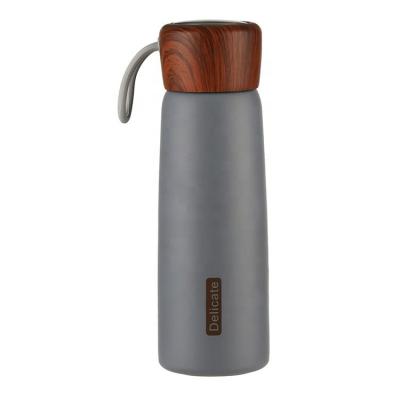 China 2020 PORTABLE smart insulated water bottle double stainless steel vacuum thermos with wooden handle lid for sale