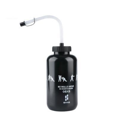 China 2021 New Design Large Capacity 1000ML Single Wall Hot PE Sports Plastic Water Bottle With Straw for sale