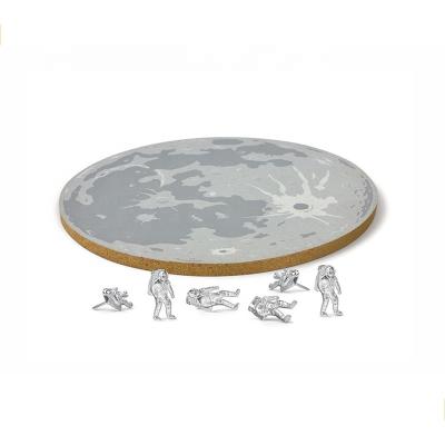 China Stylish Popular Creative Astronaut Drawing Pins Desktop Pin Metal With Display Board for sale