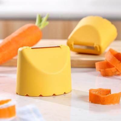 China Viable Wholesale High Quality SQ-3017 Kitchen Tools Knock Down Potato Carrot Fruit Knife Stainless Steel PP Handle Fruit Chipper for sale