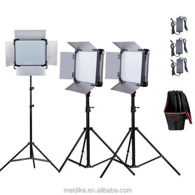 Cina materiale di illuminazione LCD del film del video corredo professionale di illuminazione di 80W D-1080II con il supporto leggero in vendita