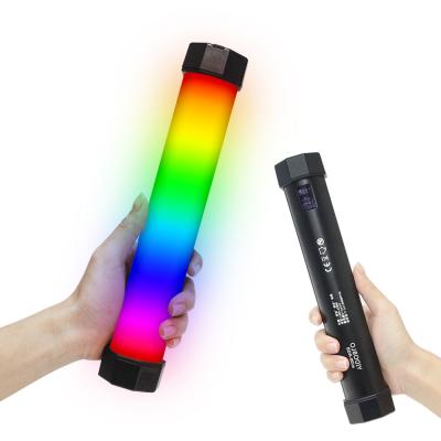 Cina Bastone tenuto in mano portatile della luce della mini di RGB di colore luce LED della metropolitana con gli effetti della batteria 6w 2800K 7500K 14 in vendita