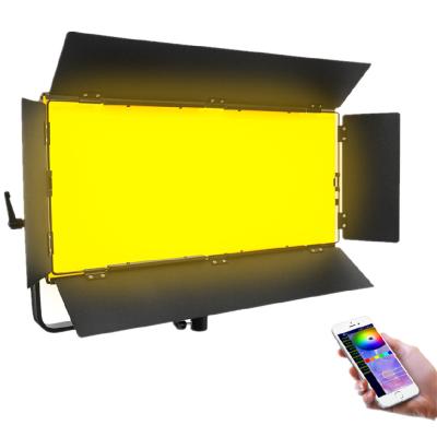 Chine Le plein éclairage photographique du TDC 9990k a mené la vidéo de contrôle d'appli de lumière de studio de 300w RVB faisant des kits avec le bloc d'alimentation externe à vendre