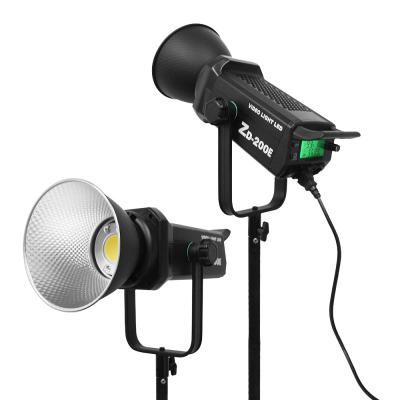 Chine la couleur de Bi de 200w Dimmable a mené les lumières clignotantes 2700k 7500k d'épi de tache de studio léger de la vidéo avec Softbox à vendre