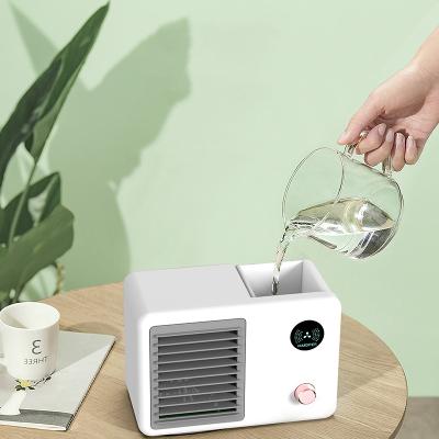 China Personal portable hotel battery charging with water tank usb air cooling mini rechargeable electric fan for sale