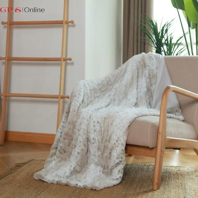 China PORTABLE Christmas Super Soft Large Size Yarn Tencel Chunky Knit Throw Cotton Breathable Hand Weighted Blanket for sale