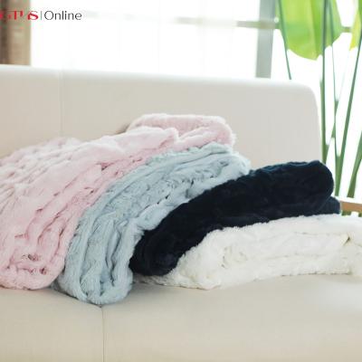 China PORTABLE 100% Polyester Faux Fur PV Fleece Throw Blanket For Sofa Couch And Bed for sale