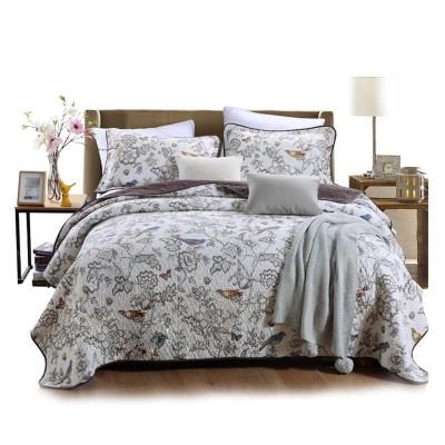 China Flower and Bird Pattern Washable European American Cotton Air Conditioning Comforter Bedspread Comforter for sale