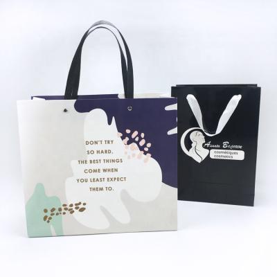 China Recyclable Customized White Paper Gift Shopping Bag With Logo Custom Made for sale