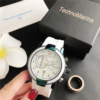 China Non-specific new fashion and fine sports watch men and women luxury watch for sale