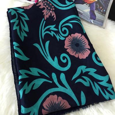 China Keep the slack warm & Cozy Air Classic Scarf Sunflower Vine Pattern Chinese Style Scarf Supersized Twill Cotton Shawl Scarf for sale