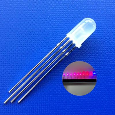 Chine 5 mm GRBW Diode LED adressable changeant de couleur Lentille glacée 4-en-1 SK6812 Diode LED ronde de contrôle du point de tête à vendre