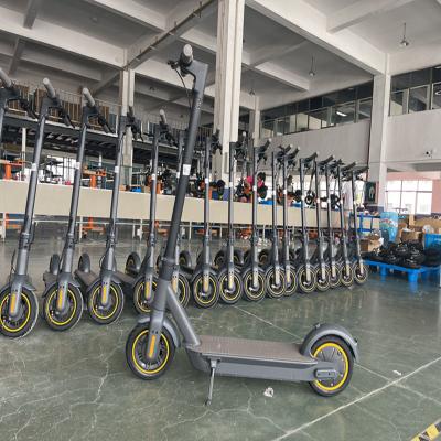 China Regulador sin cepillo eléctrico de la vespa 30km/H de Bluetooth de la aleación de aluminio en venta