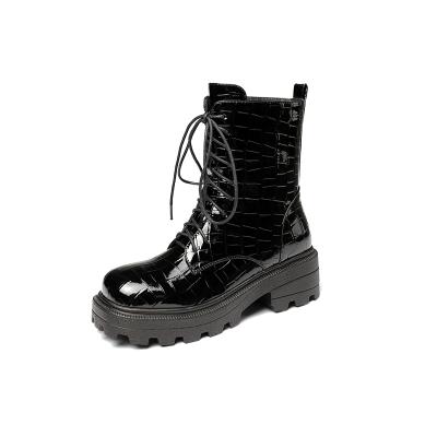 China Waterproof Women's Winter Boots 2021 Winter Martin Leather Lace Up Boots Women's Leather Boots Platform Shoes for sale