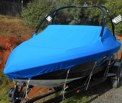 China Custom Oxford or 600d Polyester Waterproof Boat Covers for sale