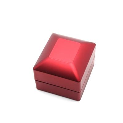 China New Design Manufacturing Recyclable Jewelry Led Ring Box Fashionable New Products for sale