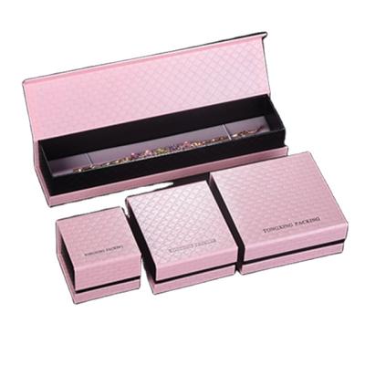 China Custom Bracelet Jewelry Packaging Gift Magnetic Paper Box Eco - Friendly for sale