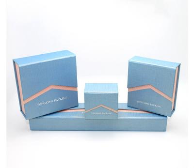 China Shenzhen Factory Custom Wholesale Economic Magnetic Closure Paper Gift Jewelry Packaging Box for sale