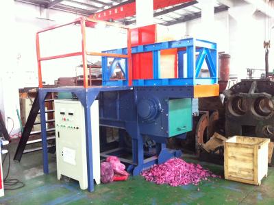 China Industrial Plastic Shredder Machine / Single Shaft Shredder 250x600mm for sale