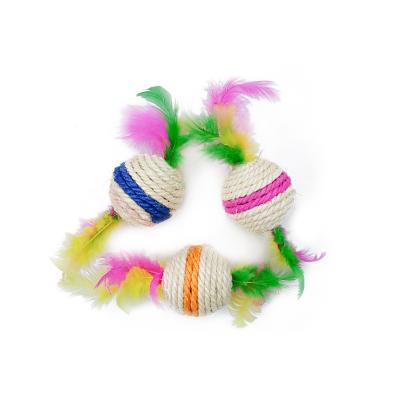 China Viable sisal ball with feather cat toy pet products wholesale in stock 2020 fast delivery cat toy for sale