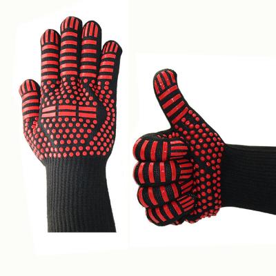 China 1472F Heat Resistant Barbecue Gloves BBQ Grill Supplies Fireproof Gloves For Grilling for sale