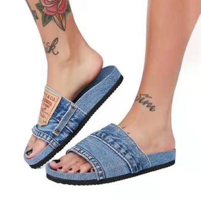 China Sandals Fashion trend fish mouth slipper plus size flat denim slippers women 2021 new beach shoes manufacturers in stock for sale