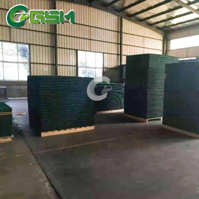 China Good Quality China Supplier Eco-friendly Gold Mat For Mini Outdoor Practice Putting Golf For Sports Court for sale