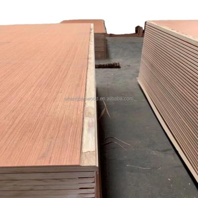 China 28mm Traditional Container Flooring Plywood Hardwood Core Back Film for sale