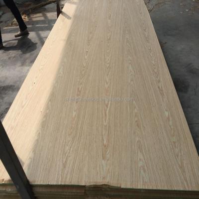 China Oak Veneer Laminated Fancy Industrial Engineered Oak Plywood for sale