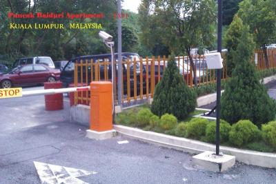 China Long Distance Security / Intelligent Vehicle Access Control System for Parking Lot Management for sale