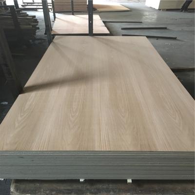 China Modern Fancy Plywood Red Oak Plywood 5mm For Cabinet for sale